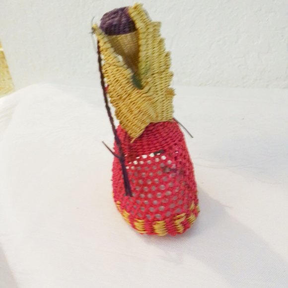 Vintage Colombian Angel Ornaments, Set of 4 - Picture 9 of 9